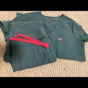 Figs SET (selling as set only) Hydrogreen